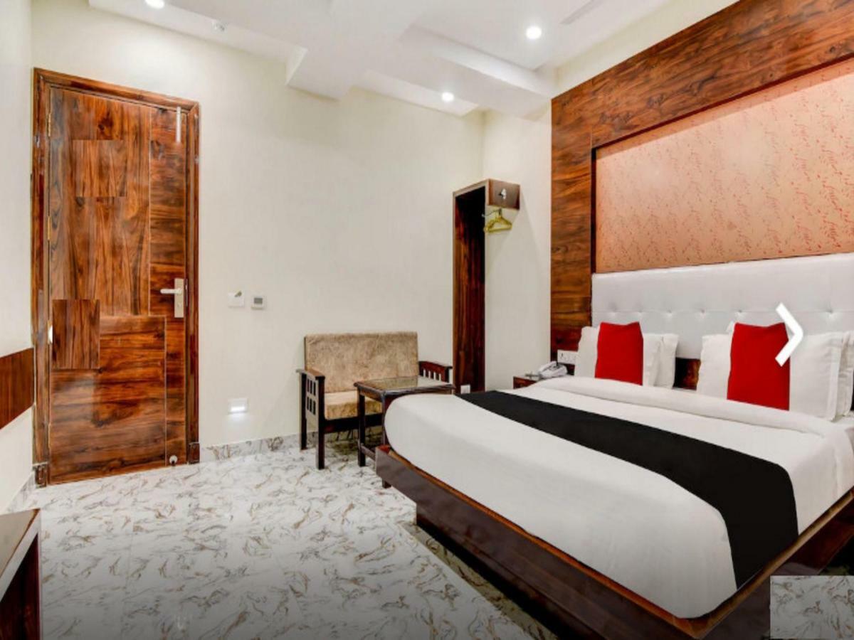 The Grand Uddhav Hotel Ню Делхи Екстериор снимка