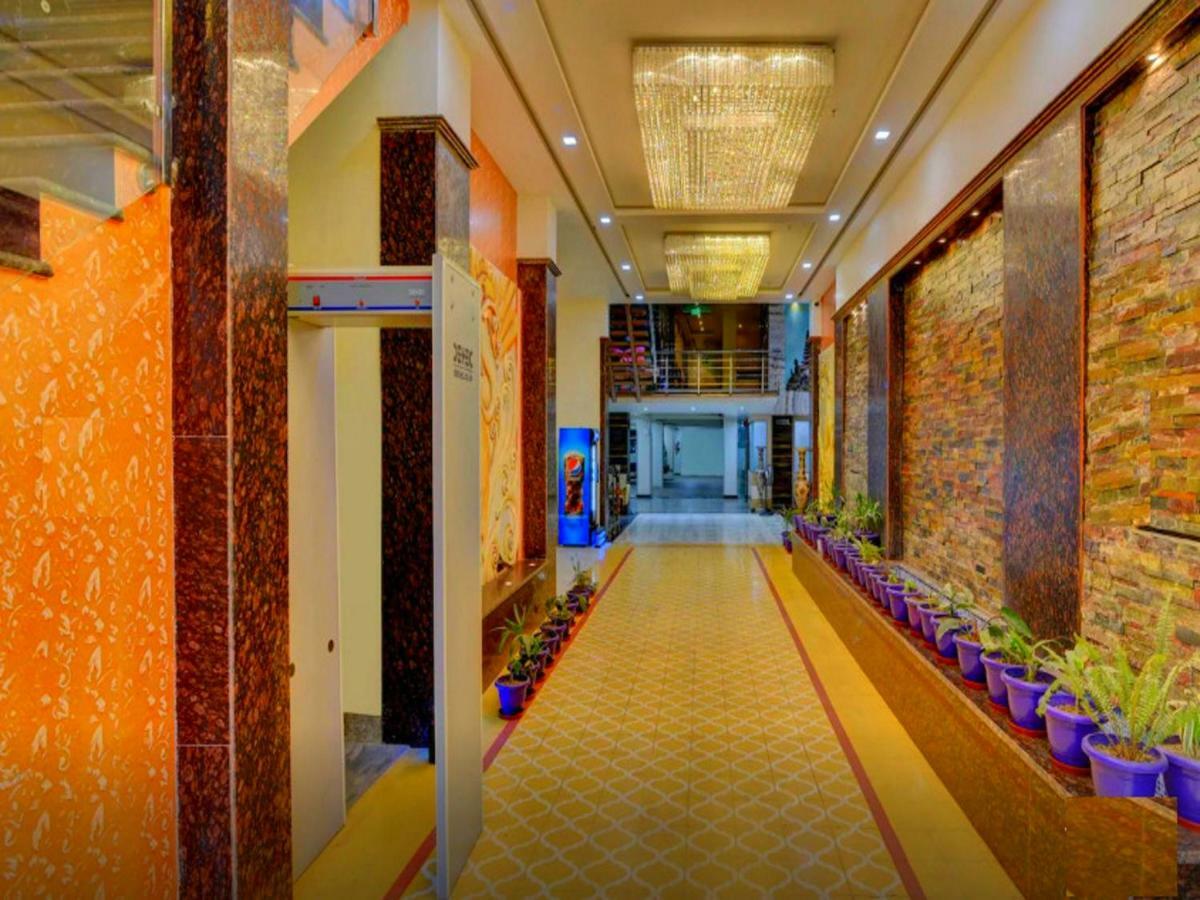 The Grand Uddhav Hotel Ню Делхи Екстериор снимка